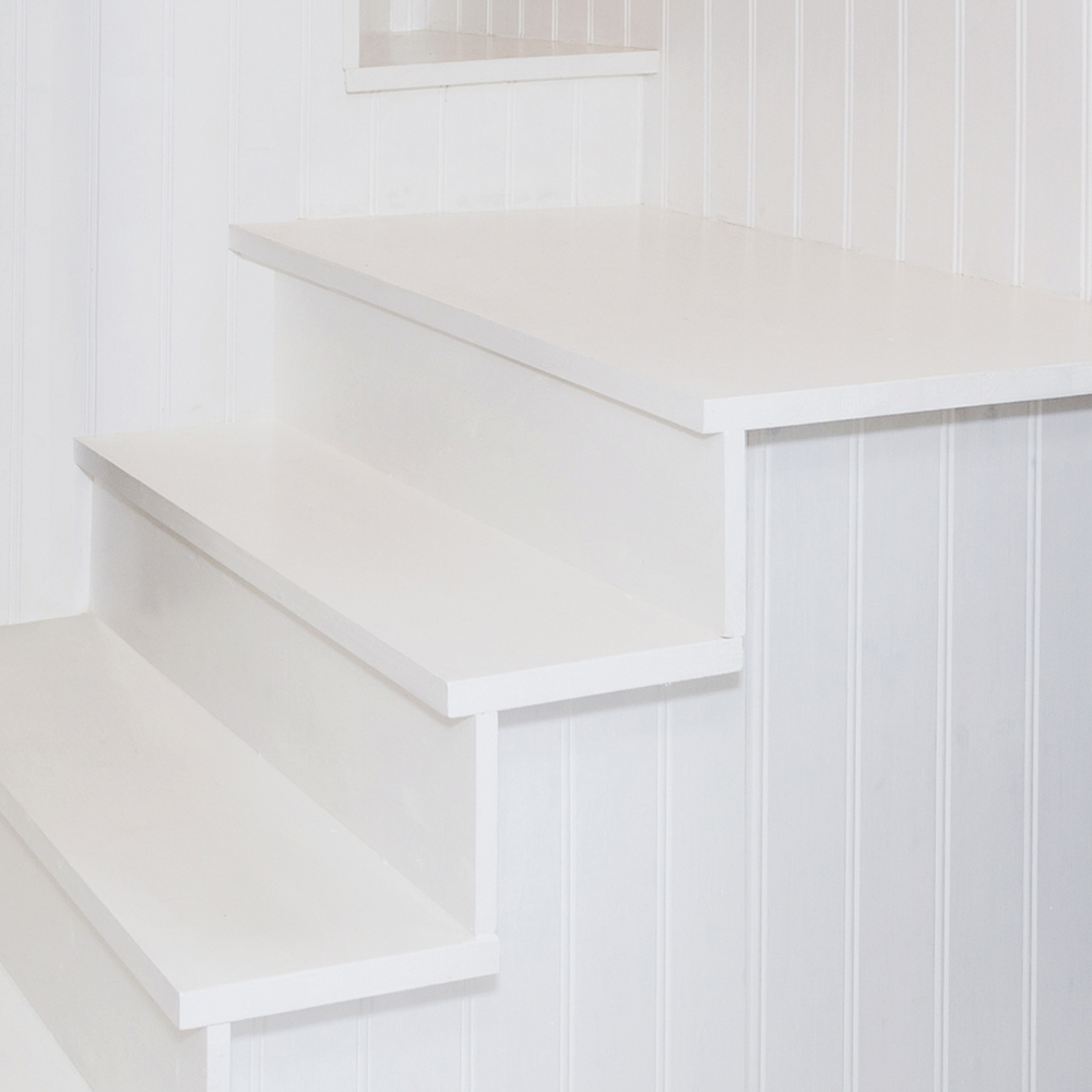 White staircase painted with Rust-Oleum 9200
